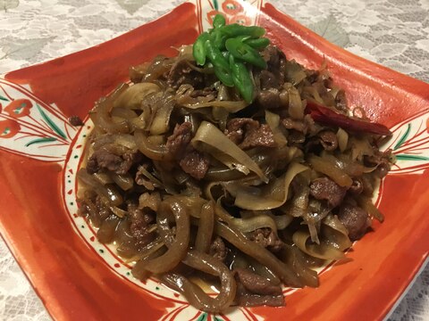 牛肉とごぼうと糸こんにゃくの煮物